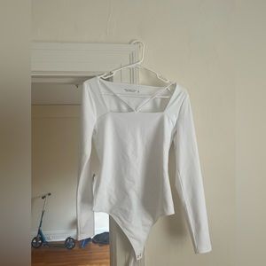 White long sleeve Abercrombie body suit. Size M